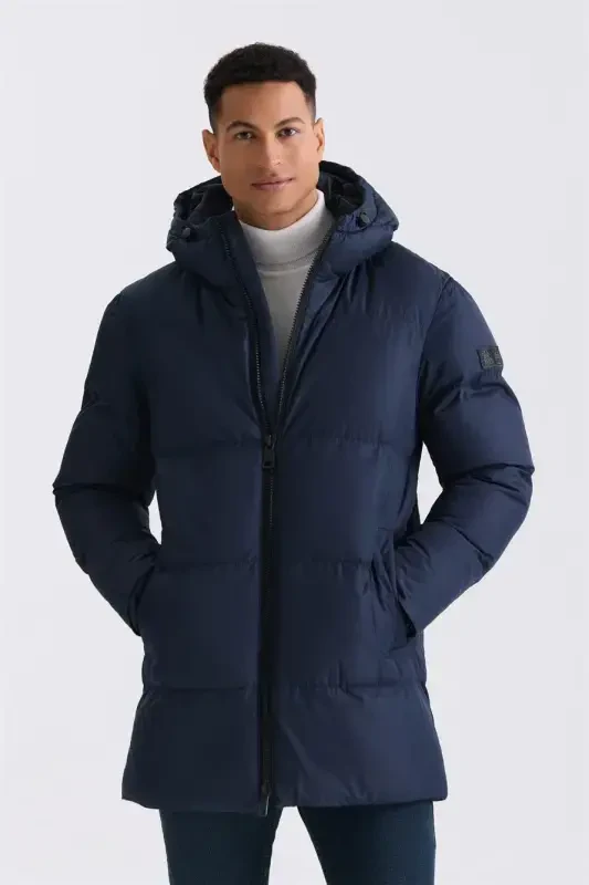 Navy Blue Comfort Fit Hooded Full Filler Winter Coat - JAKAMEN