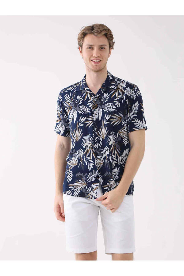 Navy blue men's short-sleeved, floral print, button-down collar Brent shirt. - 1