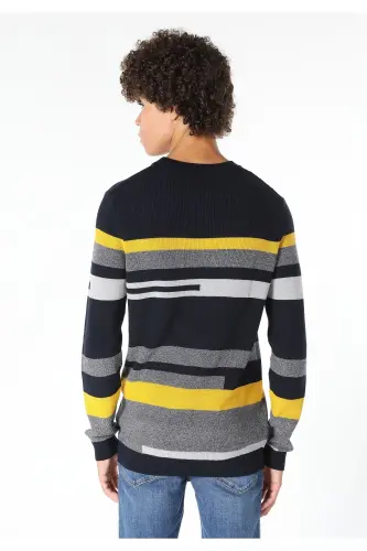 Navy Blue Men's Sweater (Cl1060910) - COLIN’S (1)