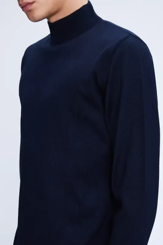 Navy Blue Regular Fit Plain Turtleneck Woolen - 4