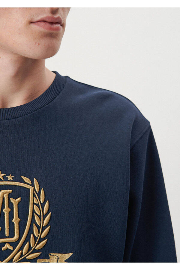 Navy blue sweatshirt with embroidery (0S10130-70490) - 5