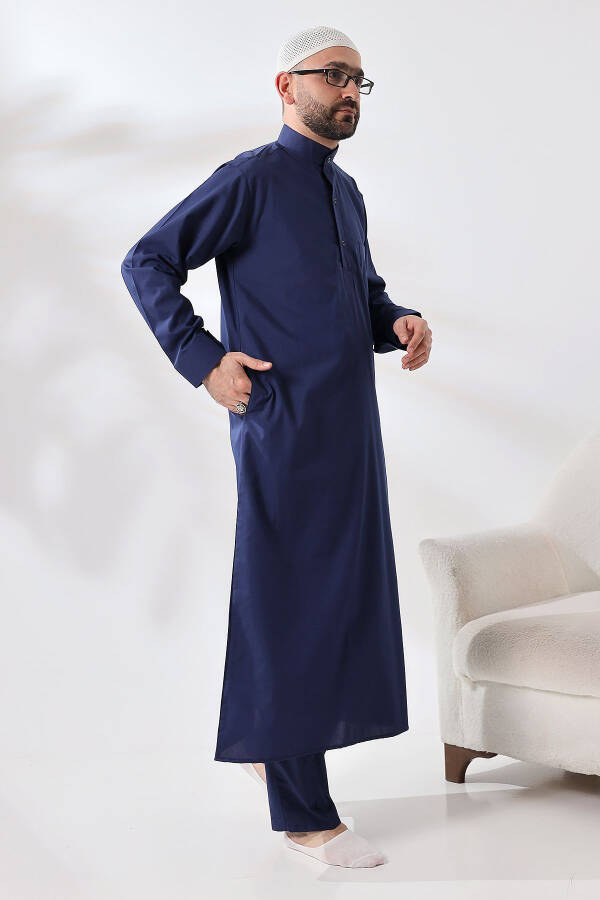 Navy Blue Sycamore Dagron Fabric Men's Hajj Umrah Outfit - 4