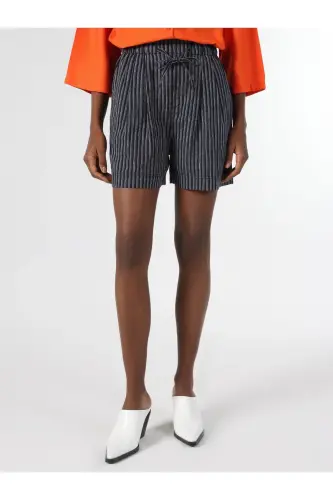 Navy blue women's shorts - 4