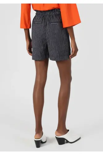 Navy blue women's shorts - COLIN'S (1)