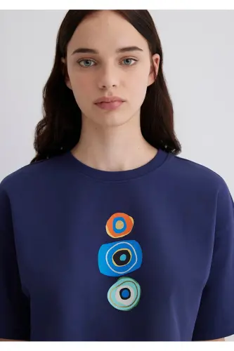 Nazar Boncuğu Baskılı Lacivert Tişört Crop / Kısa Kesim 1613443-70495 - Lacivert-70495 - 6