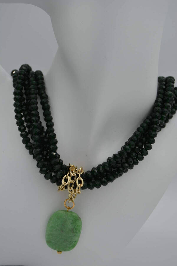 Necklace: Jade stone and green Czech crystal. For both sporty and classic wear. - 9