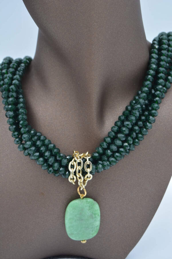 Necklace: Jade stone and green Czech crystal. For both sporty and classic wear. - 11