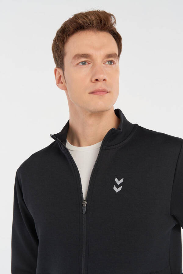 Nelly Zip Jacket 922042, a zippered jacket for men. - 5