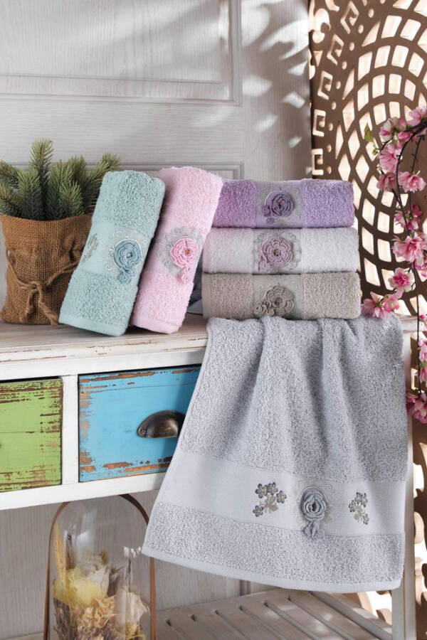 Nevresim Dünyası NH Liva Colorful Hand-Embroidered 6-Piece Towel 50x90cm - 1