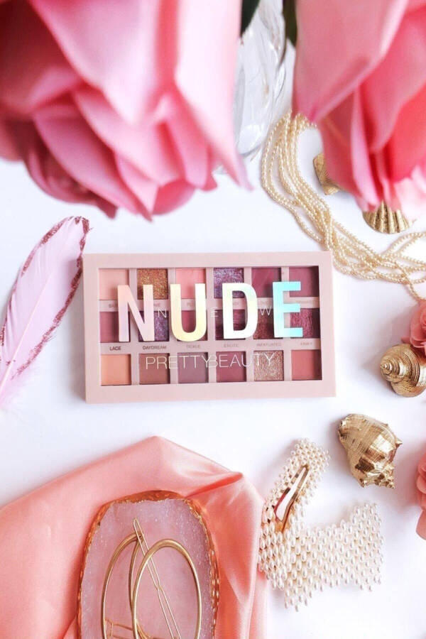 New Nude 18-Color Eyeshadow Palette - 1