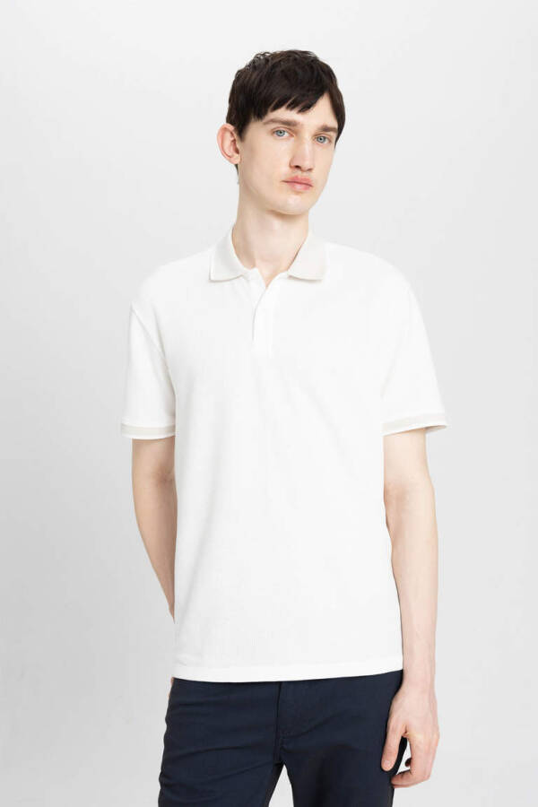 New Regular Fit Short Sleeve Polo Shirt Off White - 1