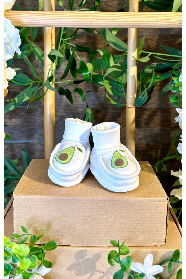 Newborn Avocado Baby Booties - 3