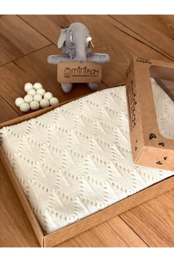 Newborn Knit Baby Blanket Royal - 1