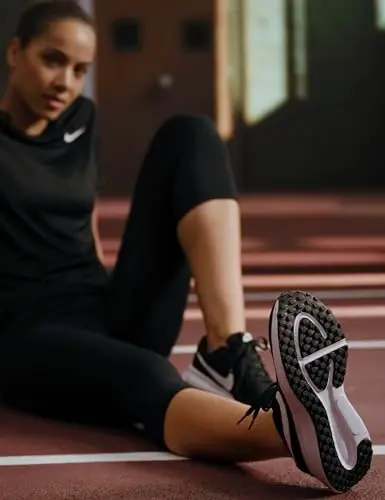 Nike Kadın Revolution 8 Yol Koşu Ayakkabısı - 3