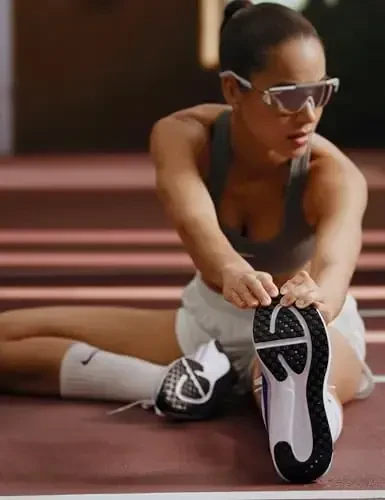 Nike Women's Revolution 8 Road Running Shoes - NIKE (1)