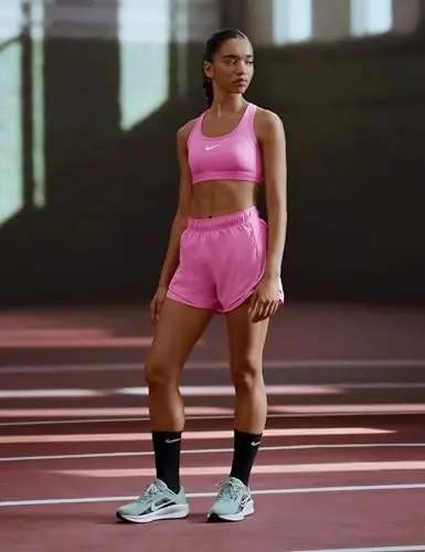 Nike Womens W Nike Downshifter 13Sneaker - 6