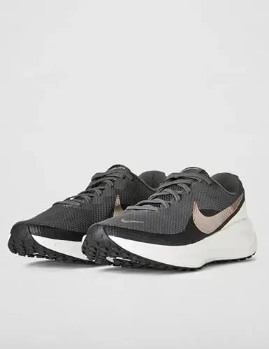 Nike Women's Revolution 8 Road Running Shoes - 6