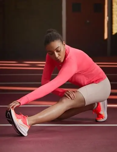 Nike Women's Revolution 8 Road Running Shoes - NIKE (1)