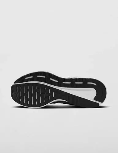 Nike Women's Run Swift 3 Road Running Shoes - 5