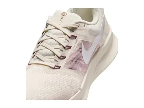Nike Women's Run Swift 3 Road Running Shoes - 6