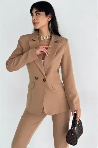 Норковый двубортный блейзер, костюм с брюками-морковками - коричневый - 3