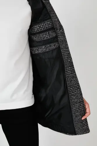 Normal Kalıp Tek Yırtmaçlı Düğmeli Mono Yaka Kaşe Kaban Erkek KABAN 5840098-Siyah Ekoseli - 7