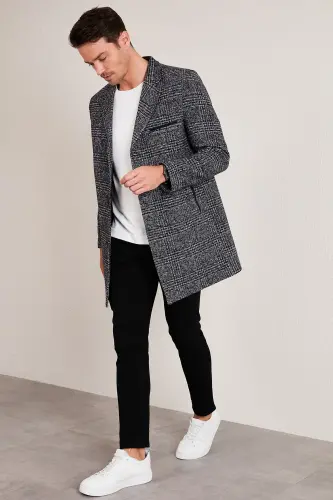 Normal Kalıp Tek Yırtmaçlı Düğmeli Mono Yaka Kaşe Kaban Erkek KABAN 5840098-Siyah Ekoseli - BURATTI (1)