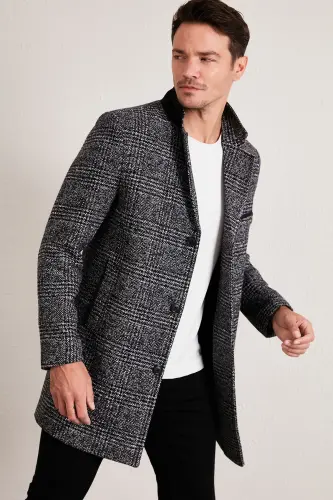 Normal Kalıp Tek Yırtmaçlı Düğmeli Mono Yaka Kaşe Kaban Erkek KABAN 5840098-Siyah Ekoseli - 3