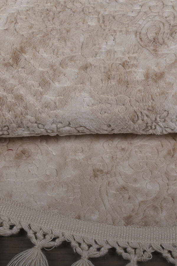 Nova Cream Round 100x100 cm Pompom Tasselled Non-Slip Machine Washable Bath Mat - 5