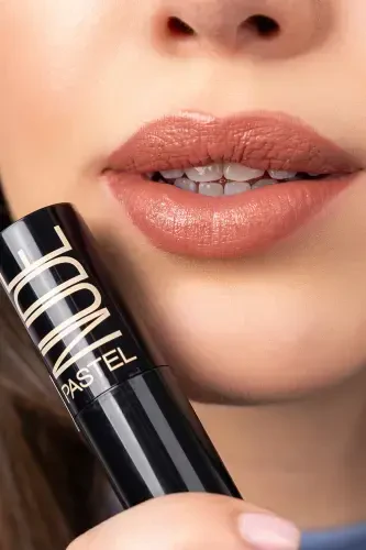 Nude Lipstick 546-Chocolate Coffee - PASTEL (1)
