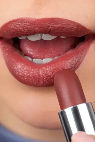 Nude Lipstick - Nude Lipstick 528 - PASTEL (1)