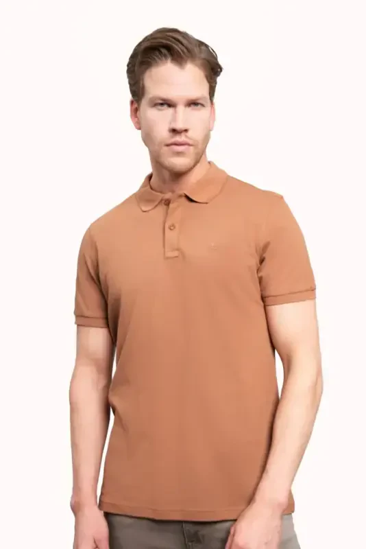 Ochiq jigarrang Basic tekis 100% paxta Slim Fit tor kesimli qisqa yengli polo yoqali erkaklar futbolkasi - 4