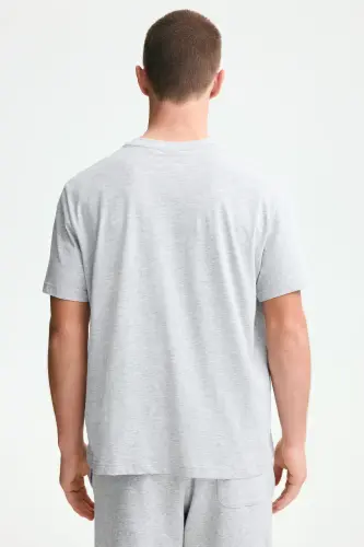 Oddiy o'lchamli futbolka - H&M (1)