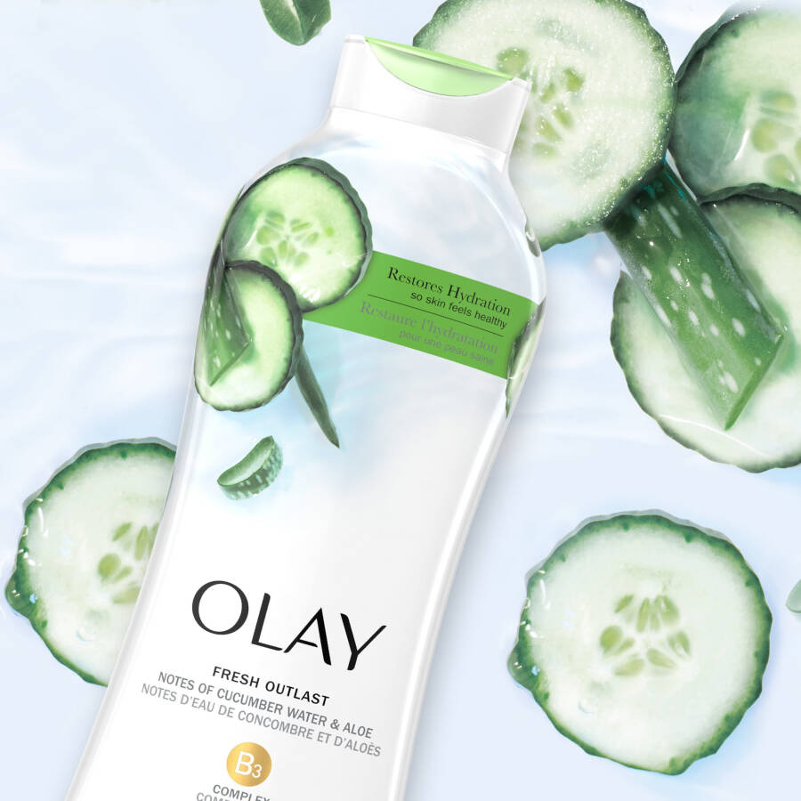 Olay Fresh Outlast Body Wash with Notes of Cucumber and Aloe, 22 fl oz - 4