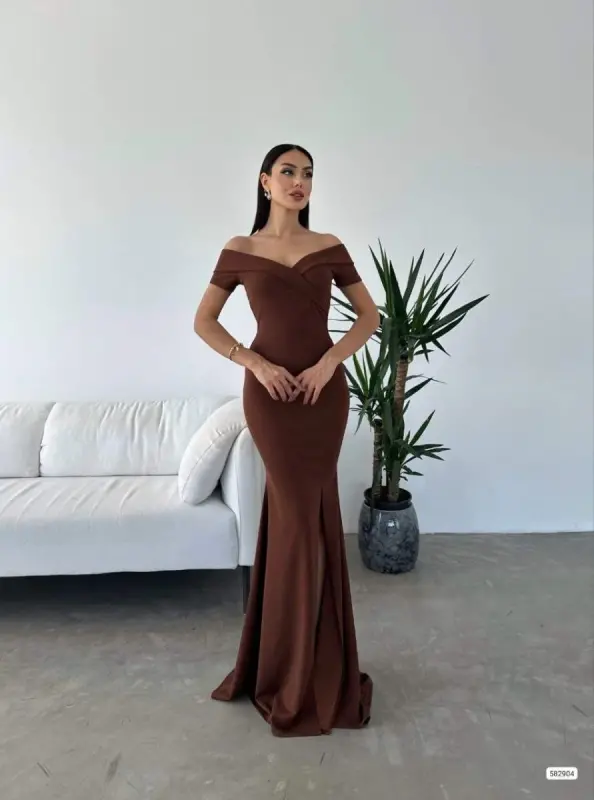 Omuz Detaylı Yakası Bağcıklı Pamuk-Polyester Kumaş Bluz - BÜYÜKBEDENIZ