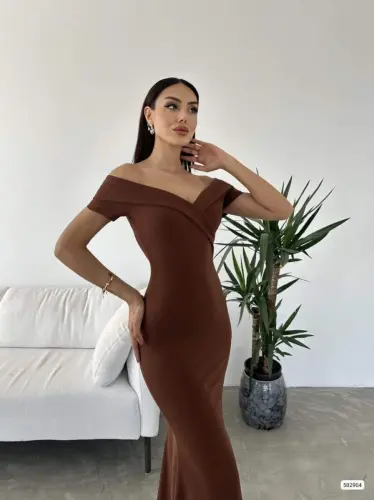 Omuz Detaylı Yakası Bağcıklı Pamuk-Polyester Kumaş Bluz - 4