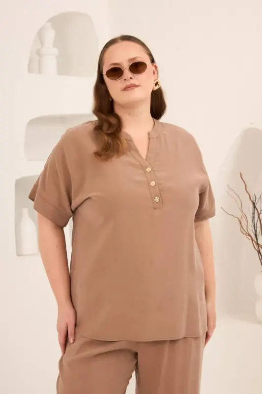 Ön Düğmeli Büyük Beden Modal Bluz Camel - BÜYÜKBEDENIZ