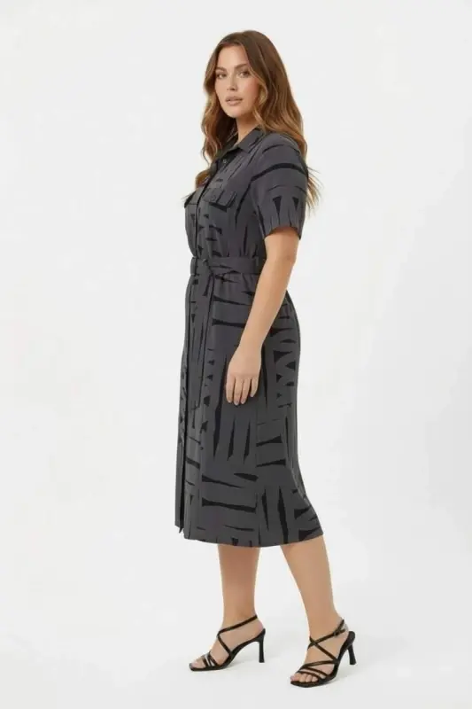 Ön Düğmeli Kuşaklı Büyük Beden Günlük Elbise Füme - 4