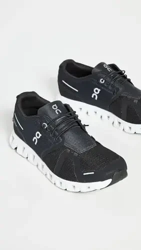 On Men's Cloud 5 Sneakers, Black/White, 11 Medium US - 4