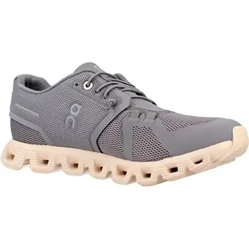On Women's Cloud 5 Sneakers - 6