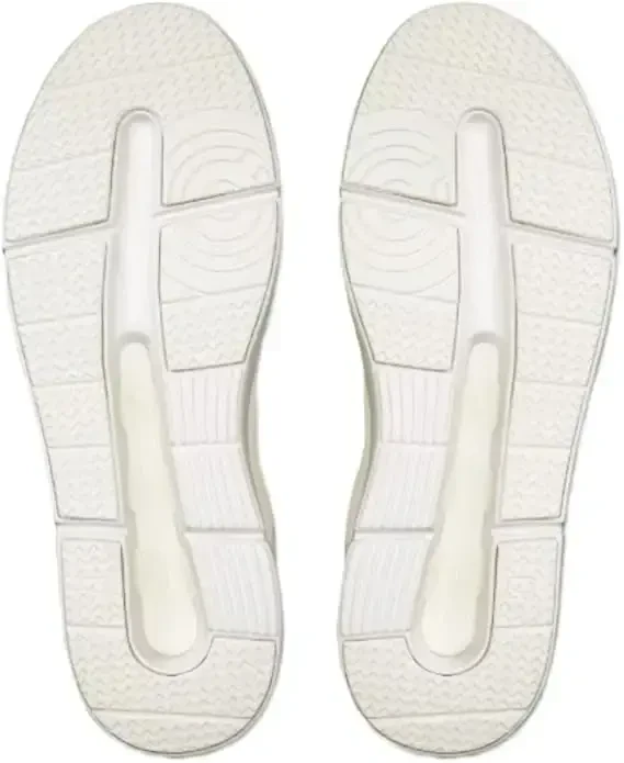 On Women's The Roger Advantage Sneakers - 4