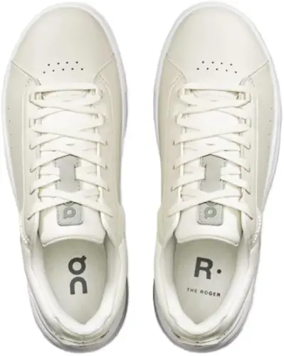 On Women's The Roger Advantage Sneakers - 3