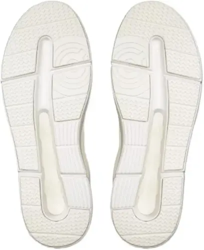 On Women's The Roger Advantage Sneakers - 4