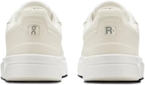 On Women's The Roger Advantage Sneakers - 5