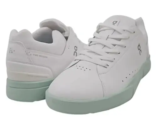 On Women's The Roger Advantage Sneakers - 3