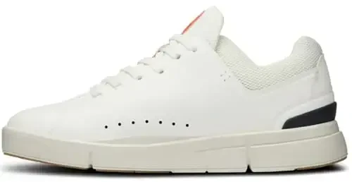 On Women's The Roger Advantage Sneakers 