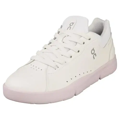 On Women's The Roger Advantage Sneakers 