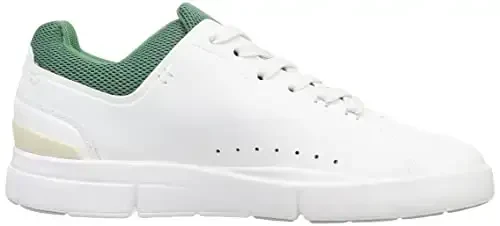 On Women's The Roger Advantage Sneakers - 6