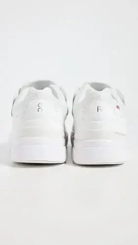 On Women's The Roger Advantage Sneakers - 3