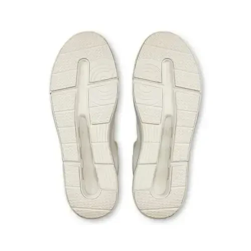 On Women's The Roger Advantage Sneakers - 4